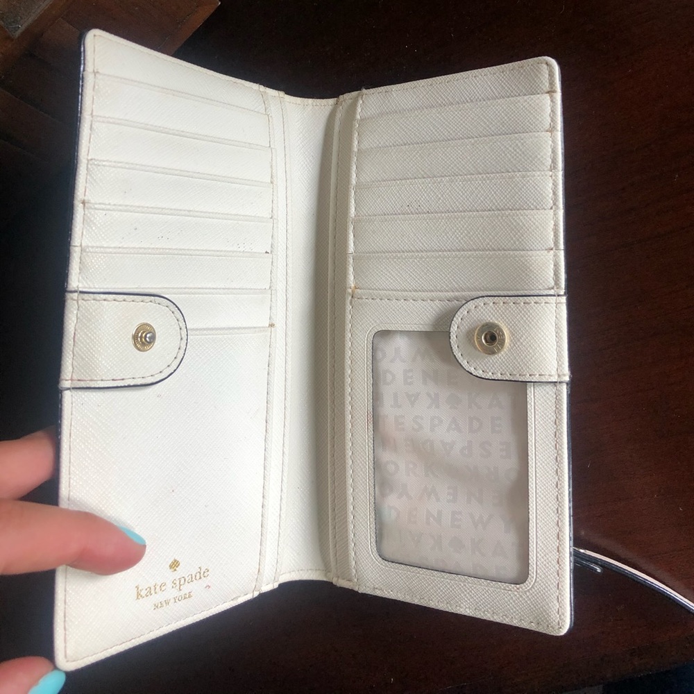 KATE SPADE Wallet - Picture 4 of 4